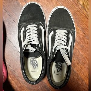 Women’s Vans old skool platform sneaker